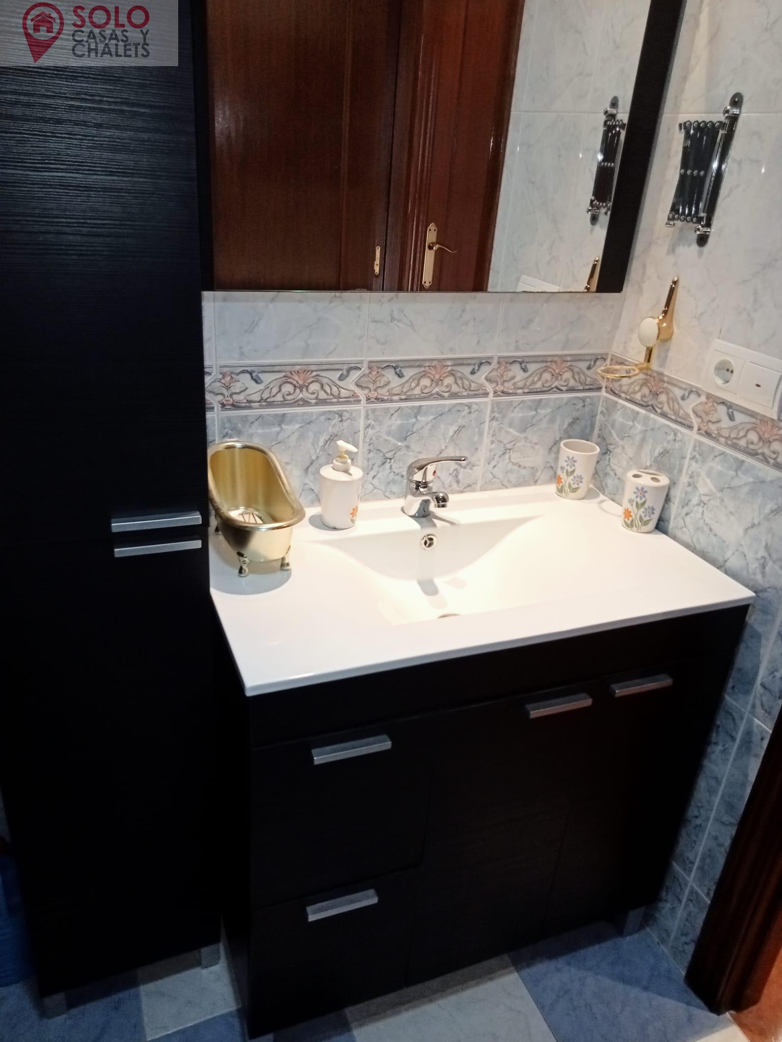 For sale of house in Córdoba