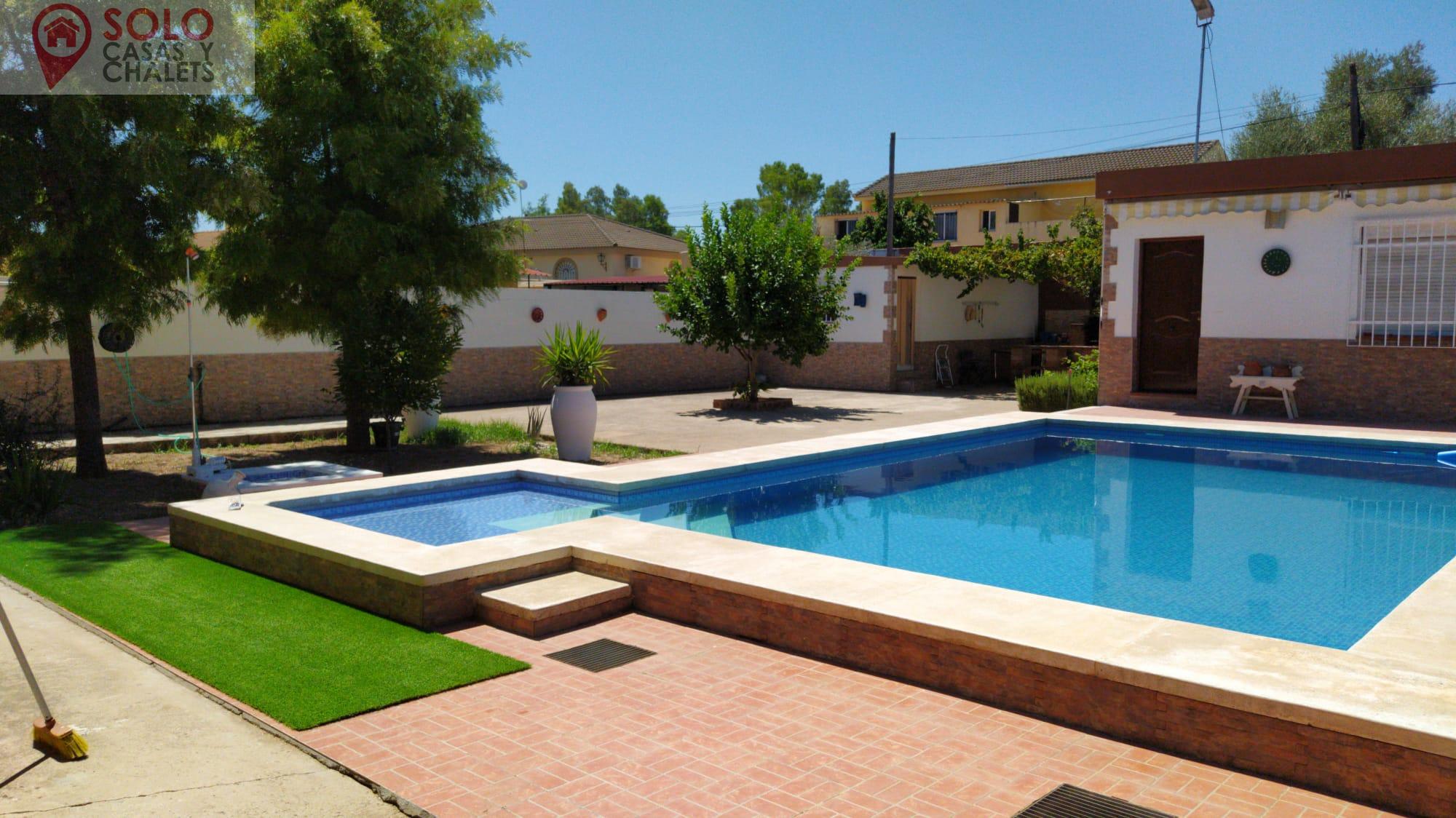 For sale of house in Córdoba