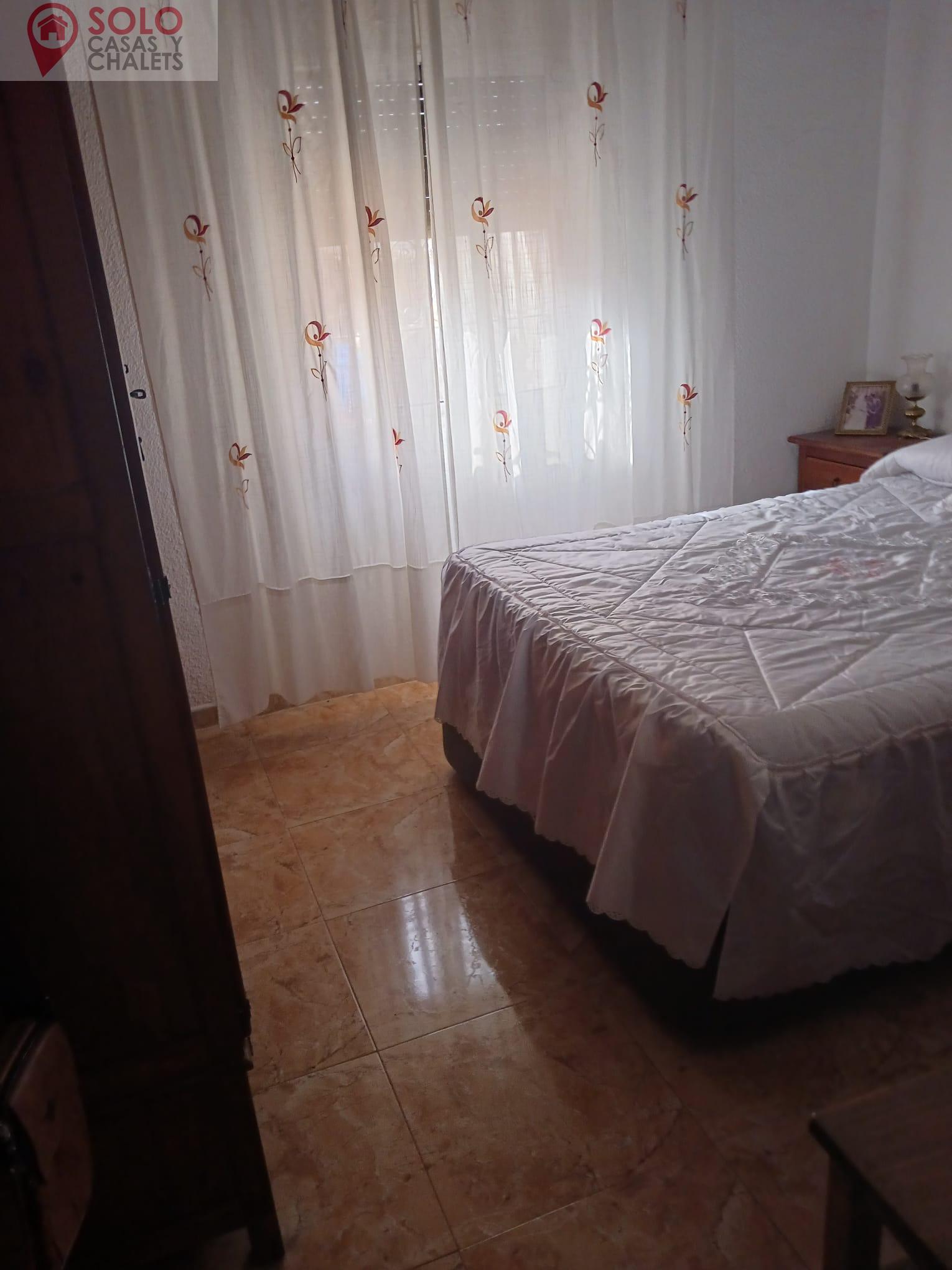 For sale of house in Córdoba