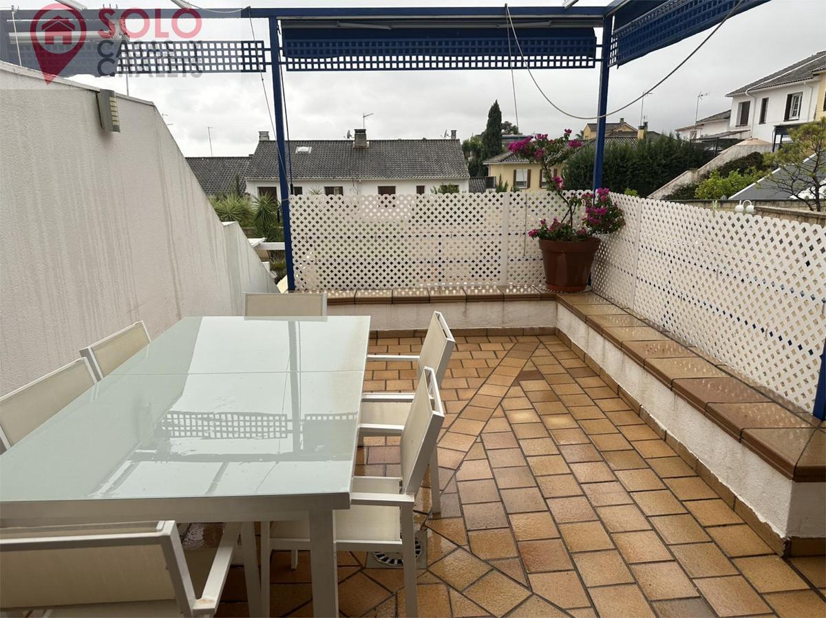 For sale of chalet in Córdoba