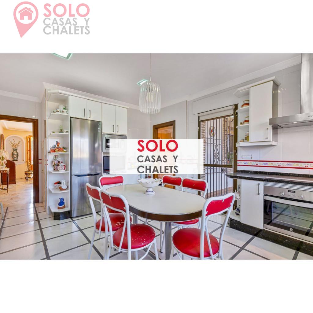 For sale of chalet in Córdoba