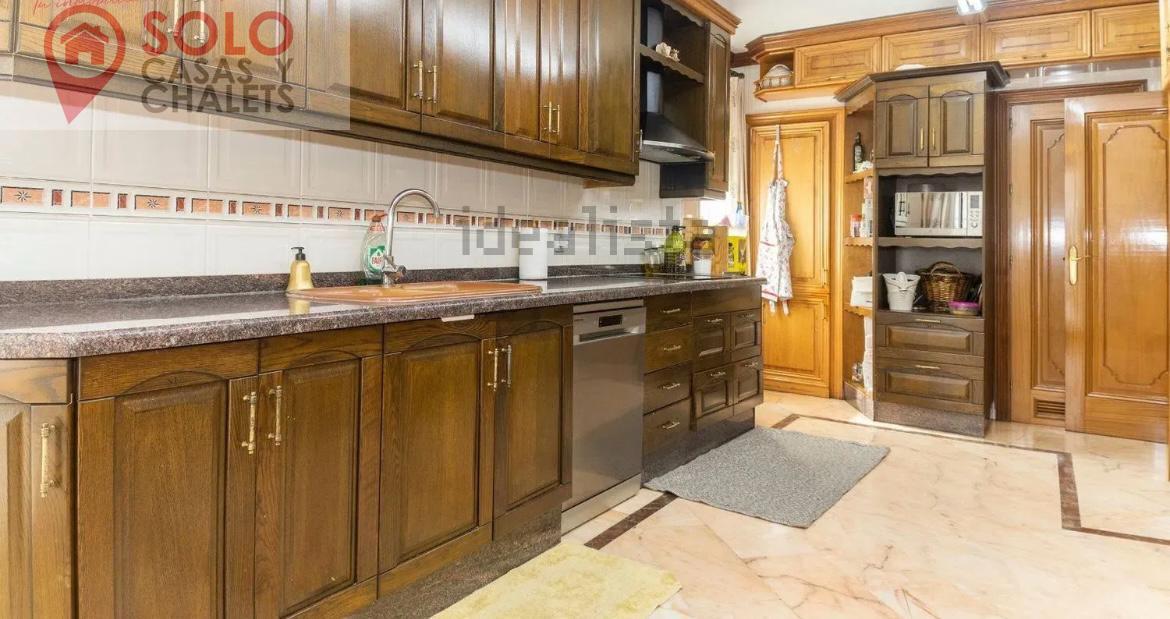 For sale of chalet in Córdoba