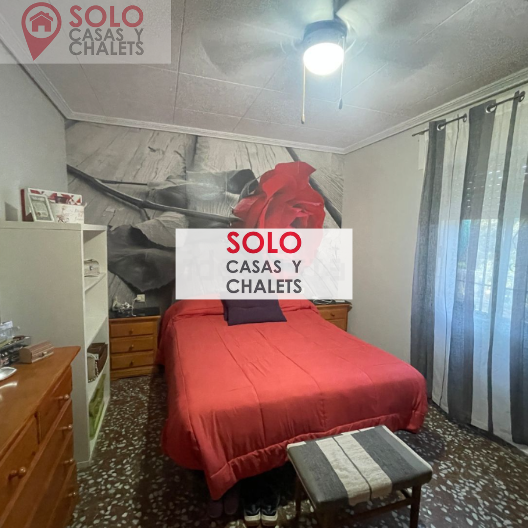 For sale of house in Córdoba