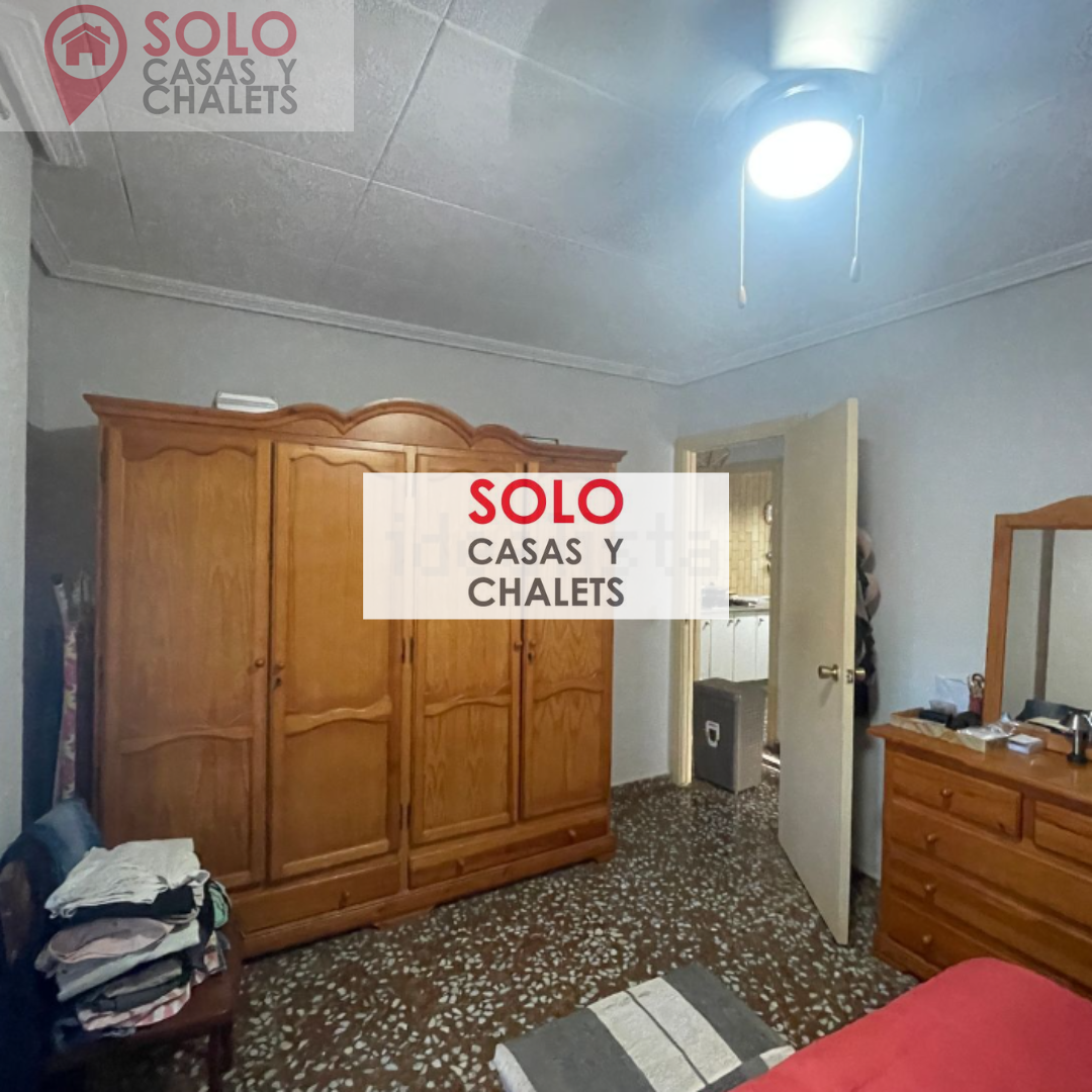 For sale of house in Córdoba