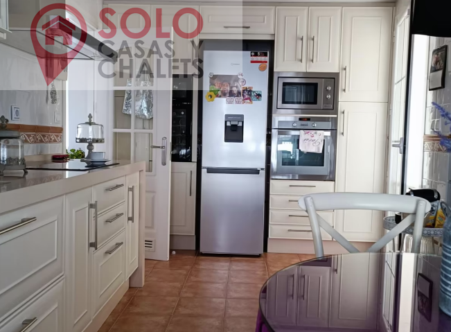 For sale of chalet in Córdoba