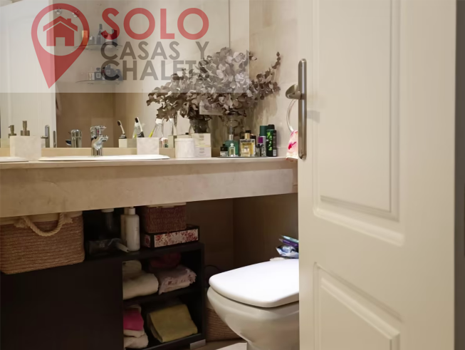 For sale of chalet in Córdoba