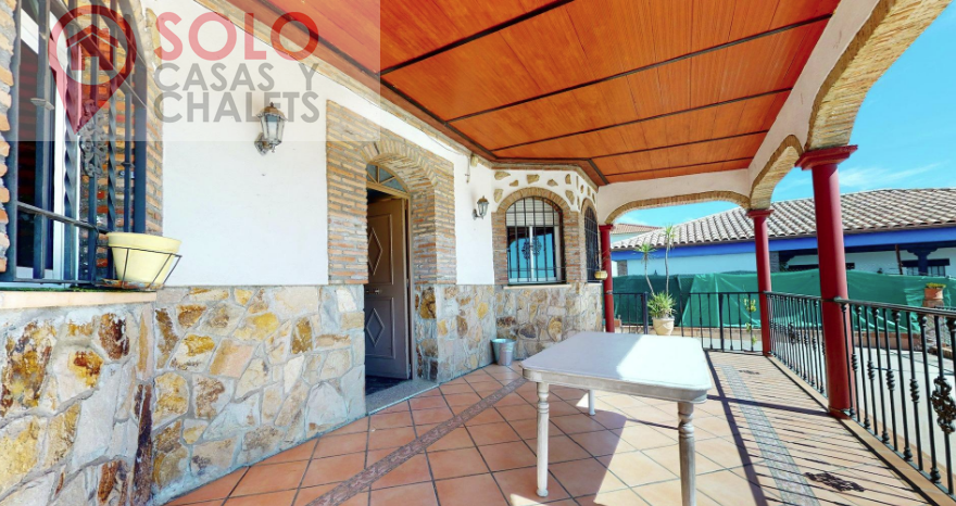 For sale of chalet in Córdoba