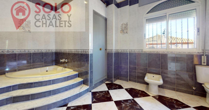For sale of chalet in Córdoba