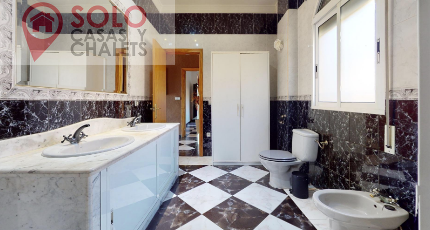 For sale of chalet in Córdoba