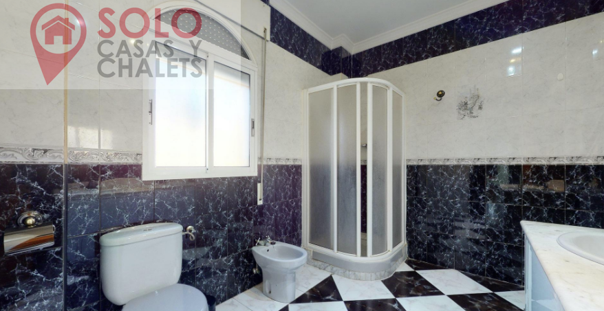 For sale of chalet in Córdoba