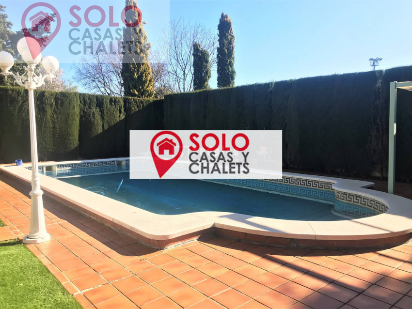 For sale of chalet in Córdoba