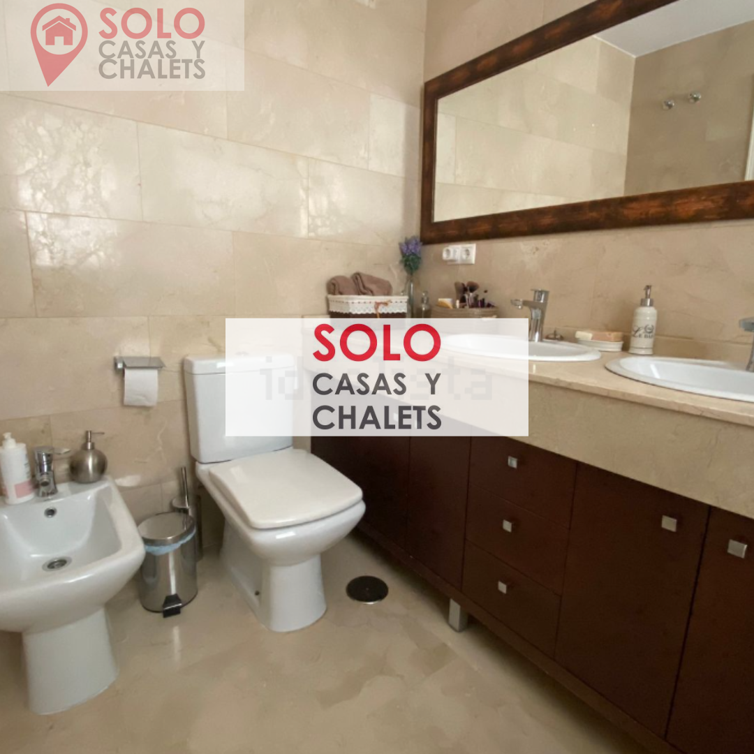 For sale of house in Córdoba