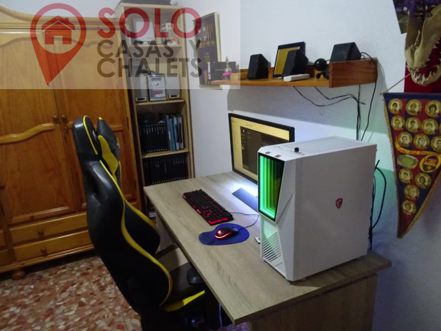 For sale of house in Córdoba