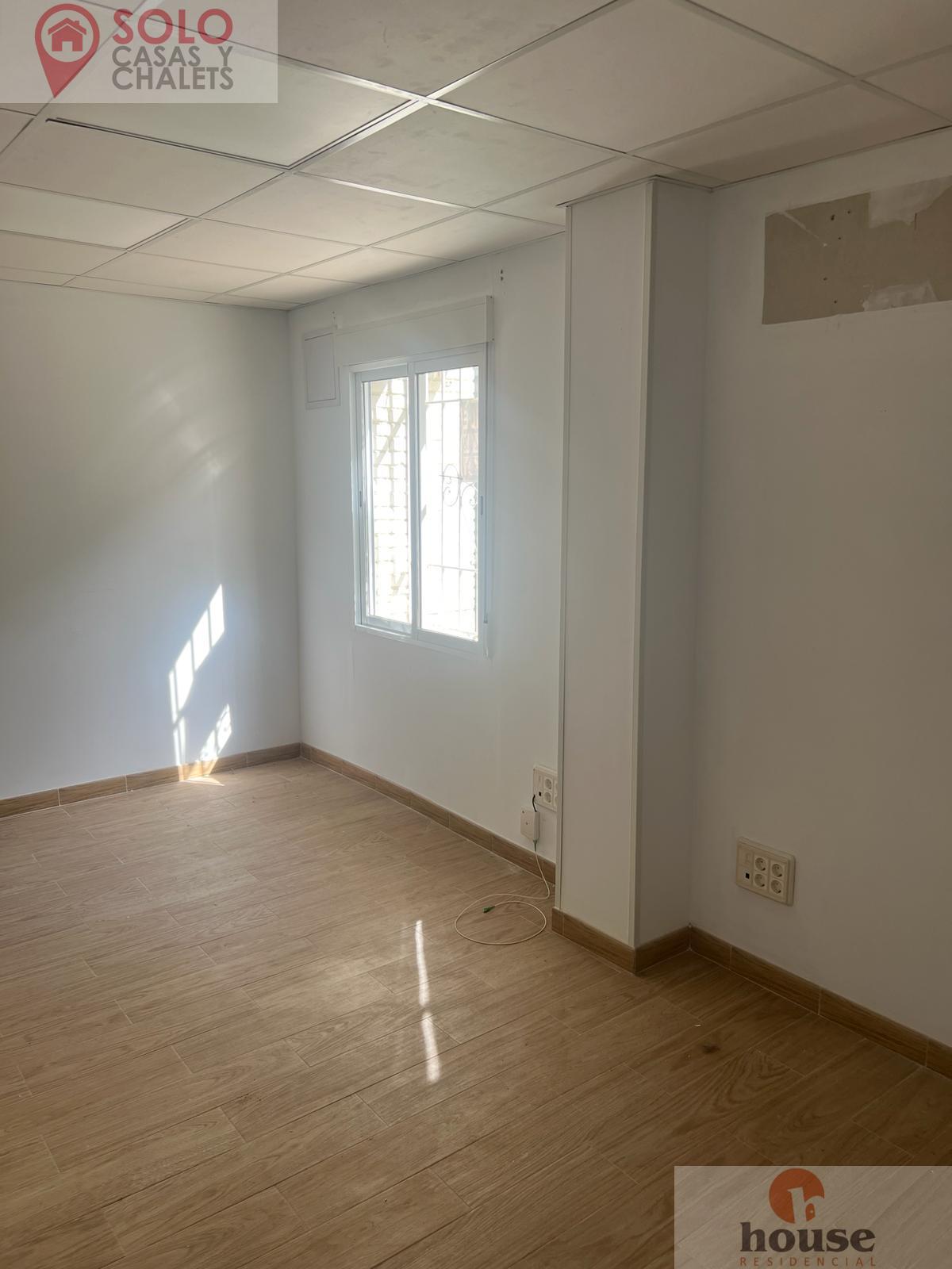For sale of flat in Córdoba