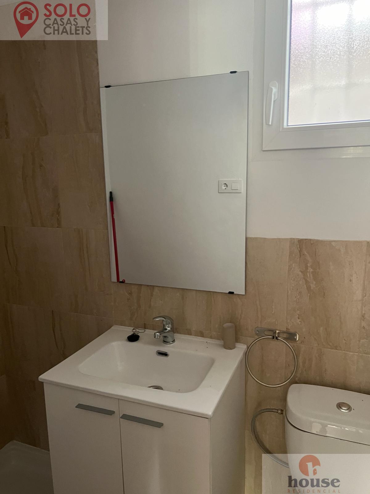 For sale of flat in Córdoba