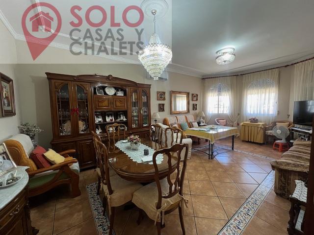 For sale of chalet in Córdoba