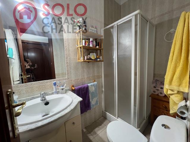 For sale of chalet in Córdoba