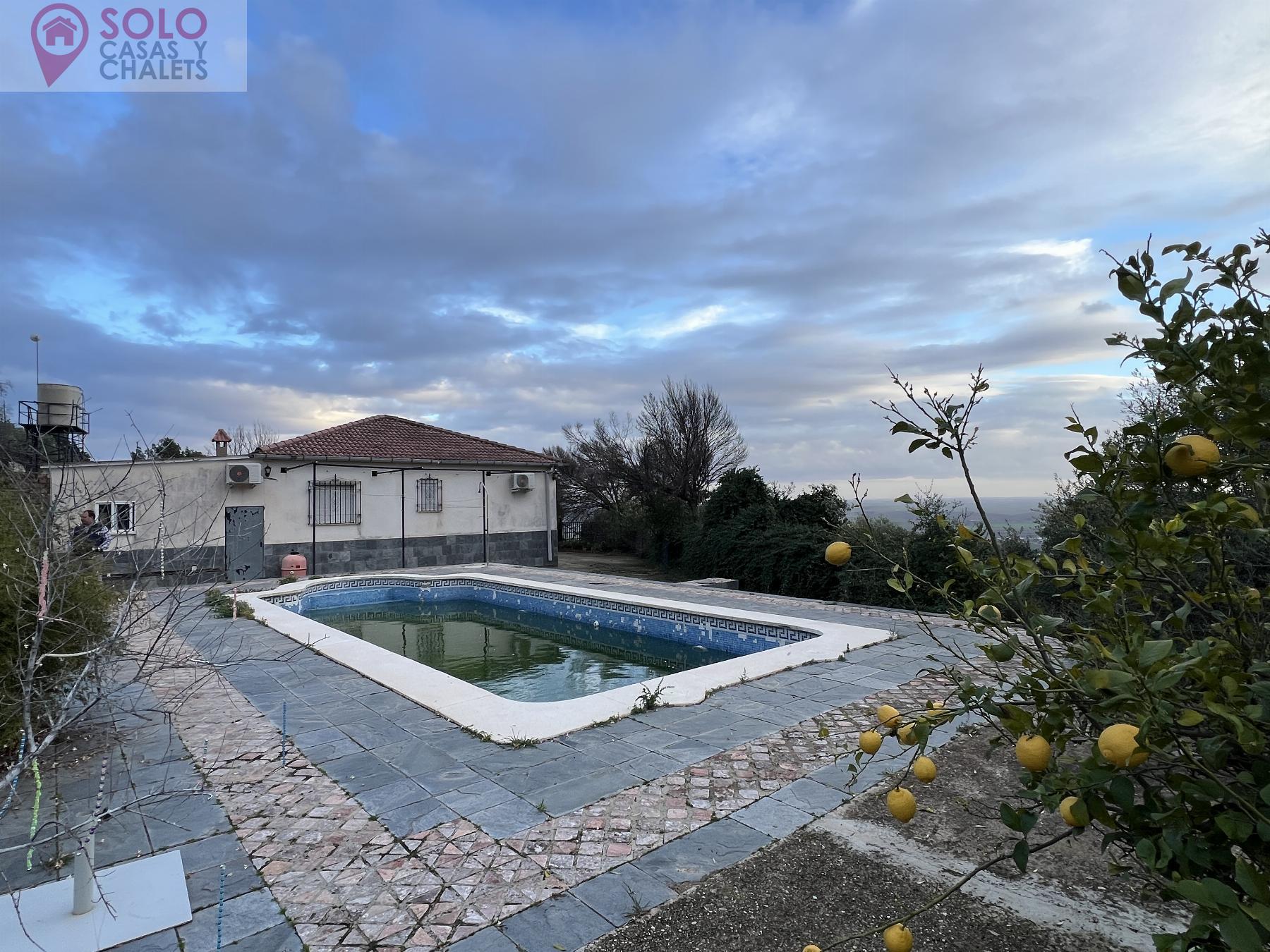 For sale of house in Almodóvar del Río