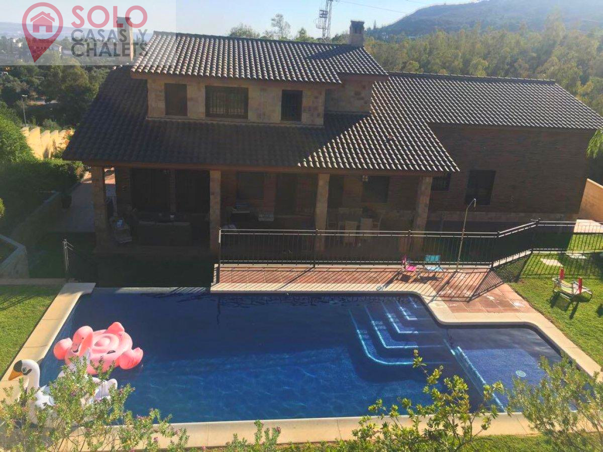 For sale of chalet in Córdoba