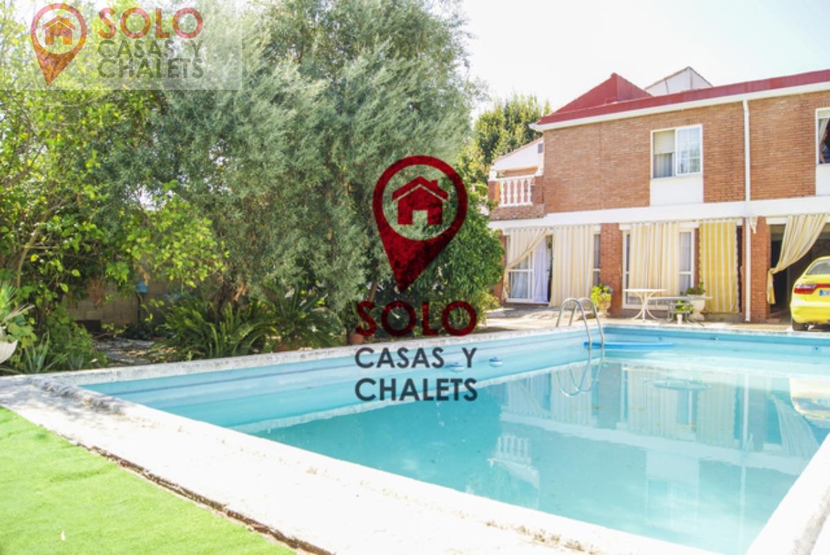 For sale of chalet in Córdoba