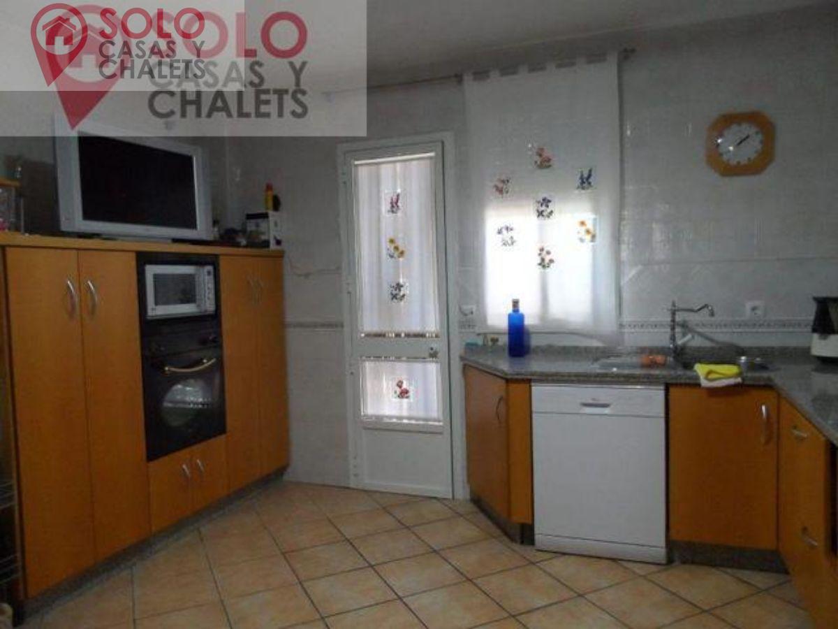 For sale of chalet in La Carlota