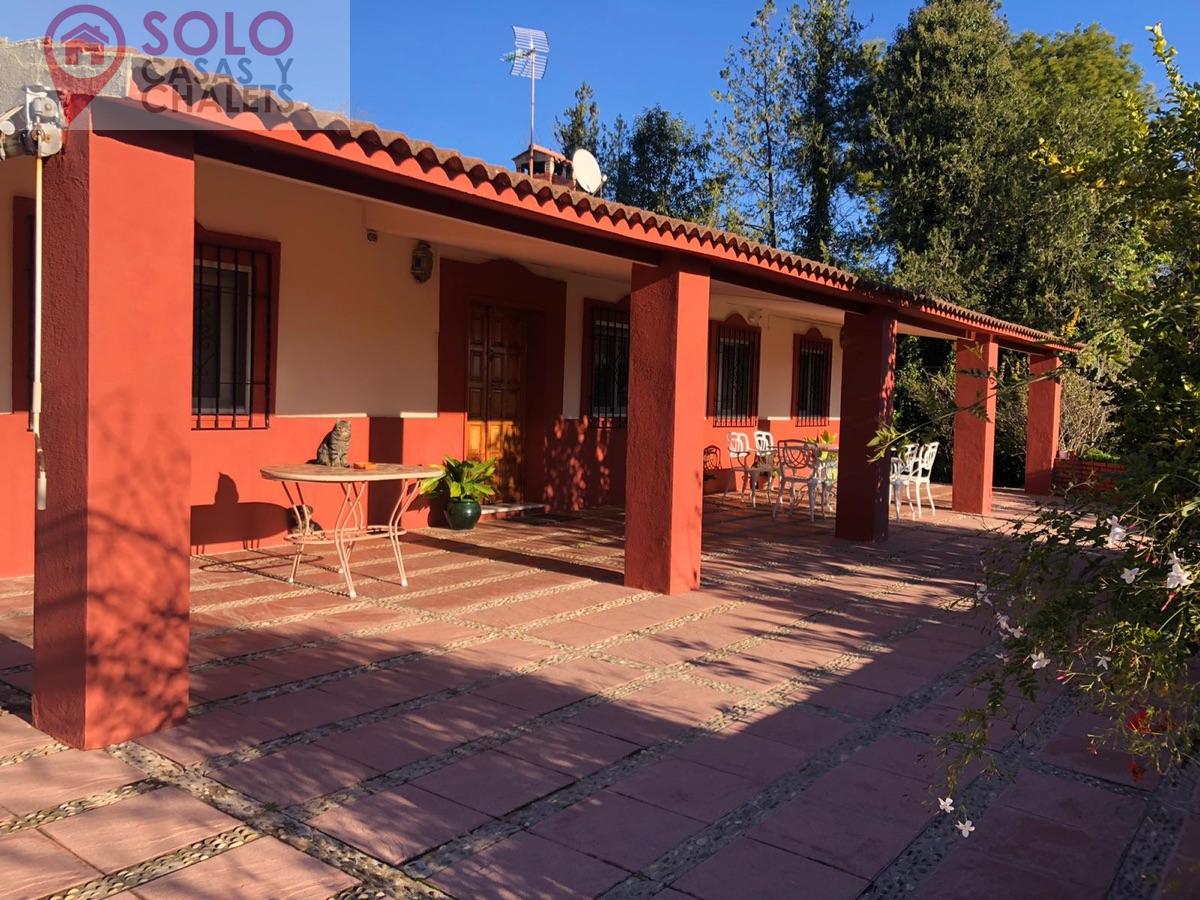 For sale of chalet in Córdoba