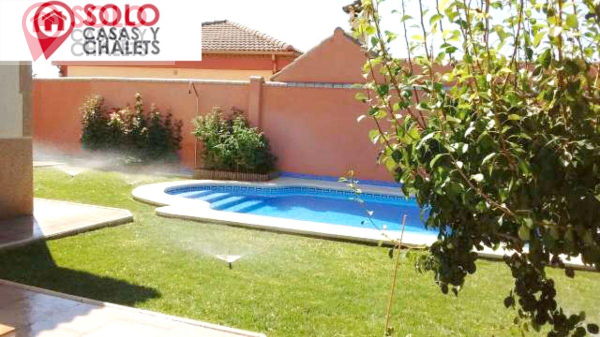 For sale of house in Córdoba