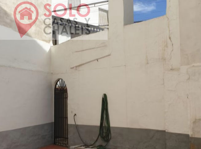 For sale of house in Córdoba