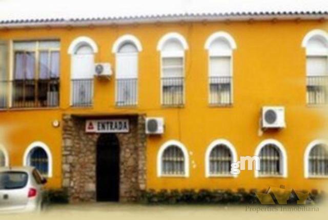 For sale of hotel in Cáceres