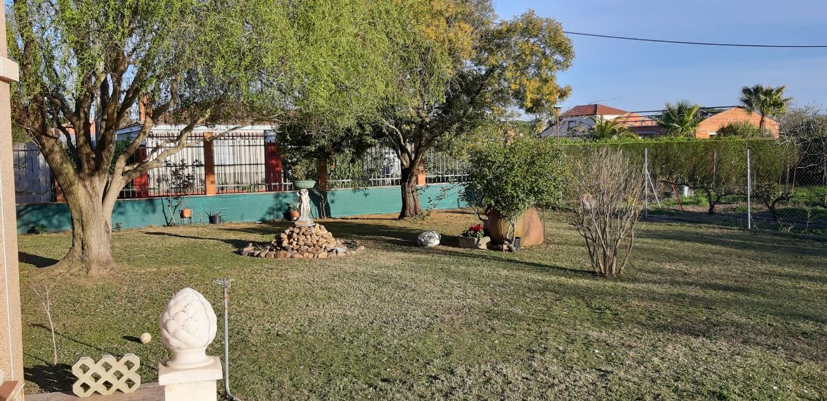 Venta de chalet en Don Benito