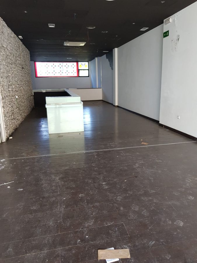 Venta de local en Badajoz