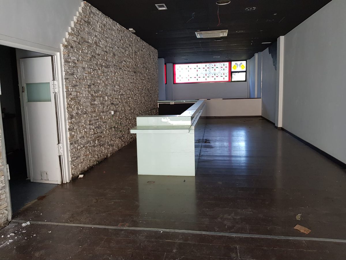 Venta de local en Badajoz