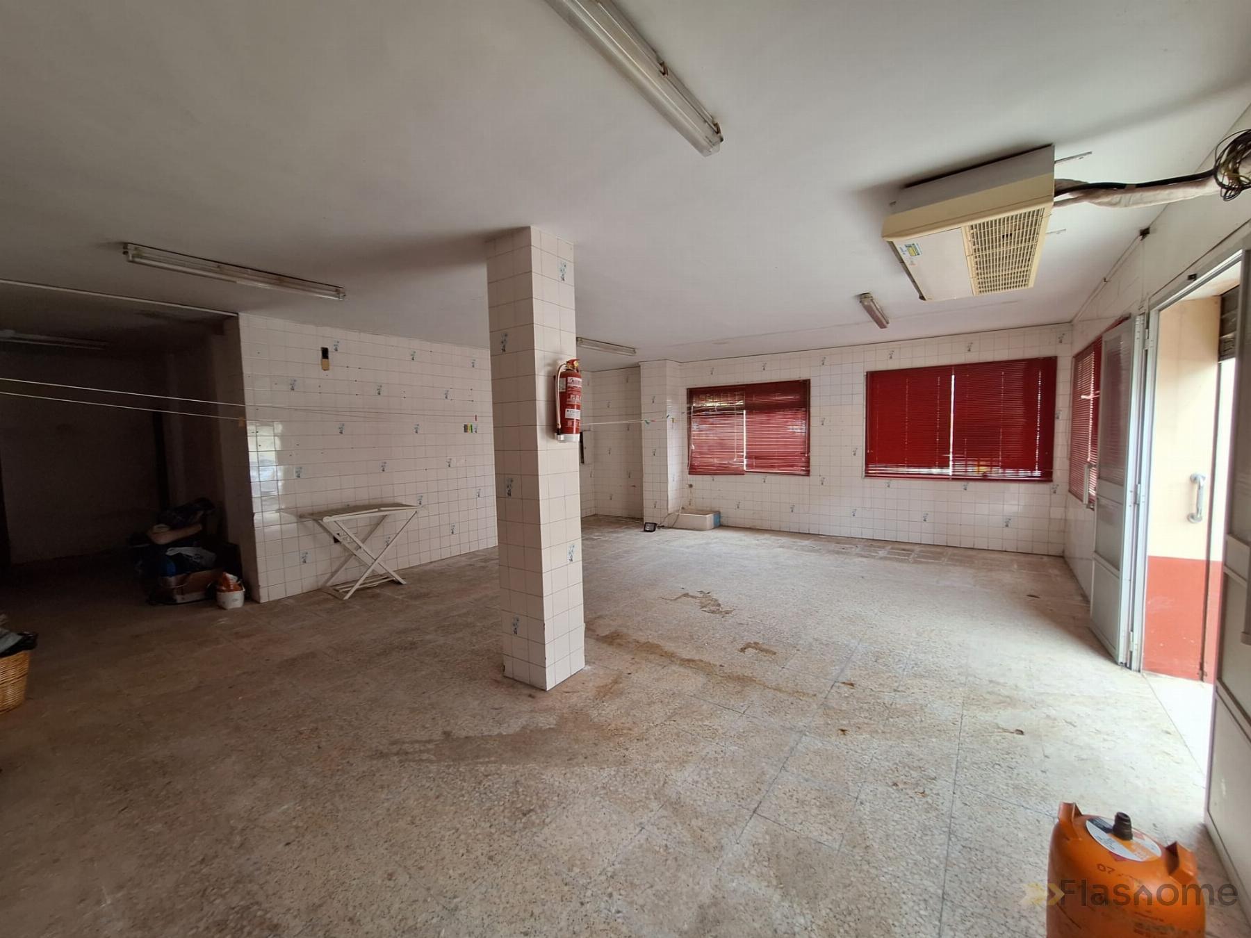 For sale of commercial in Villanueva de la Serena