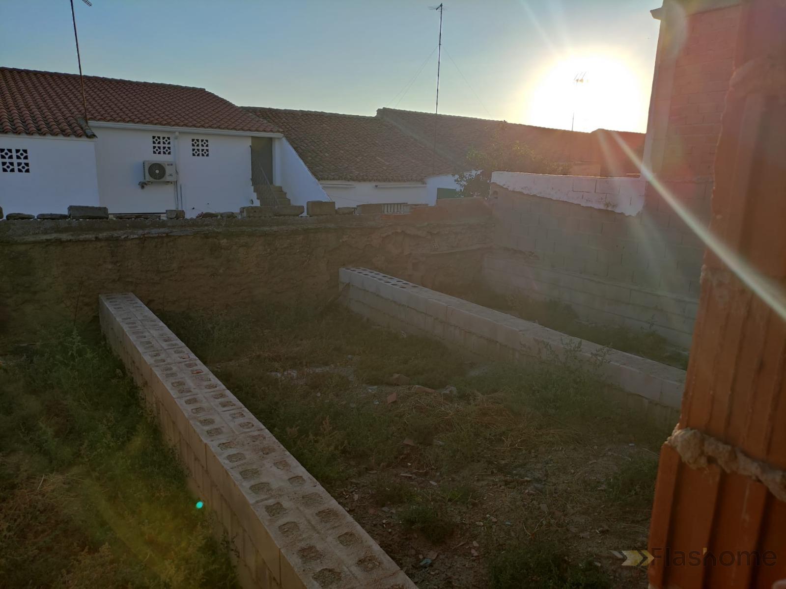 For sale of house in La Coronada