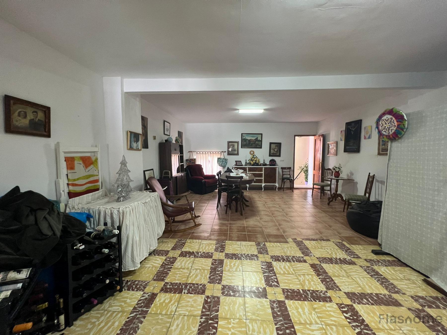For sale of duplex in Santa Amalia