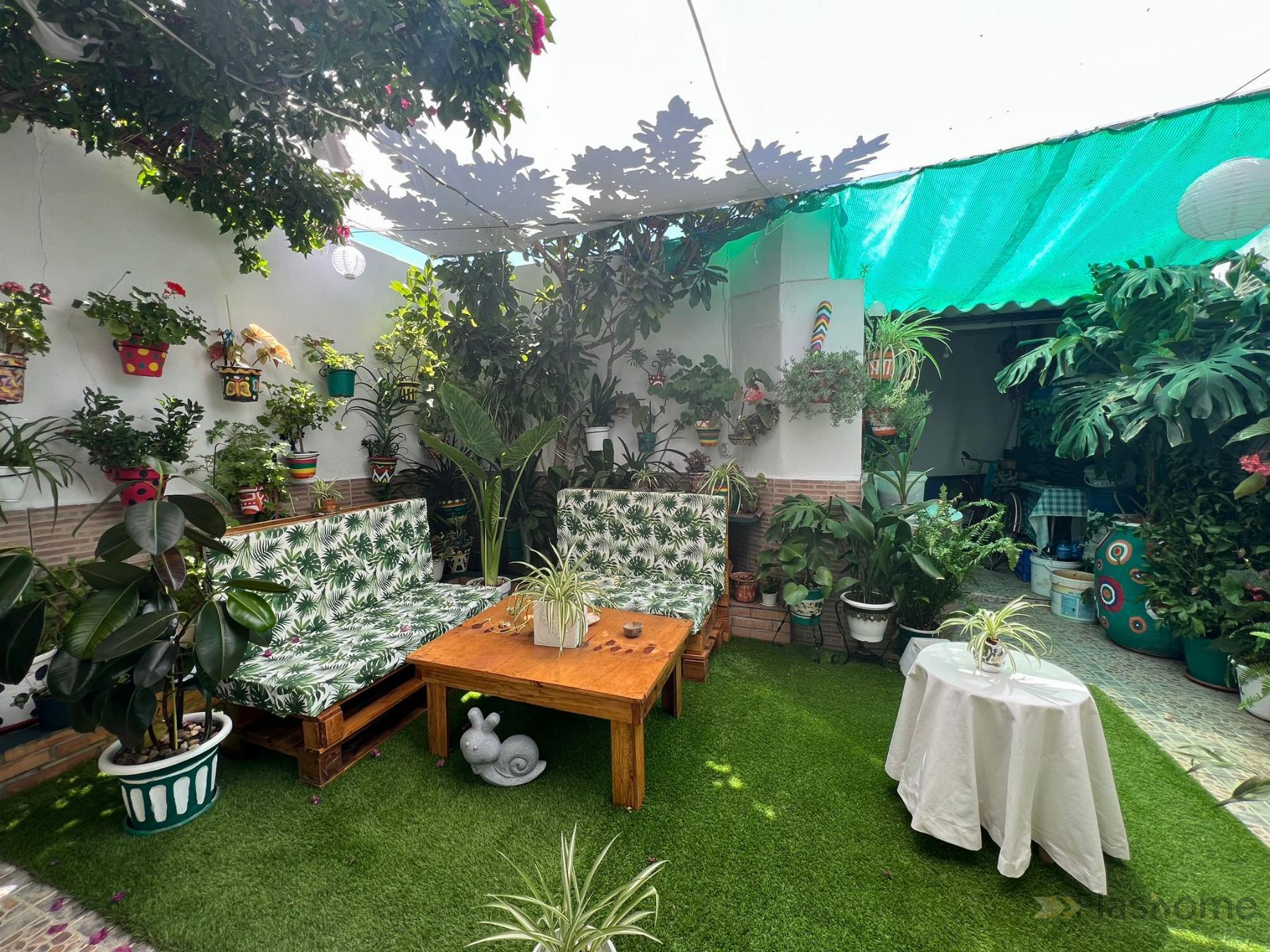 For sale of duplex in Santa Amalia