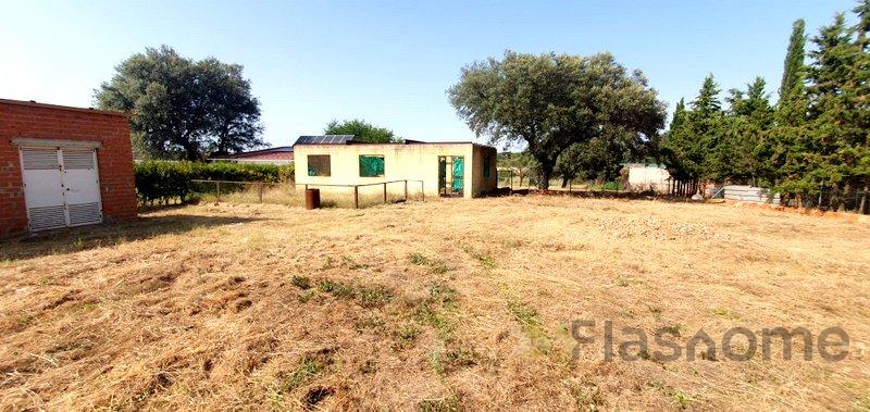 For sale of land in Badajoz