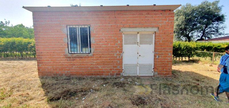 For sale of land in Badajoz