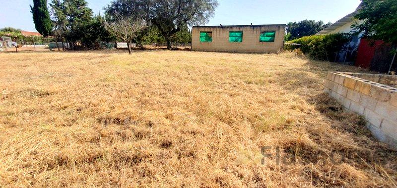 For sale of land in Badajoz