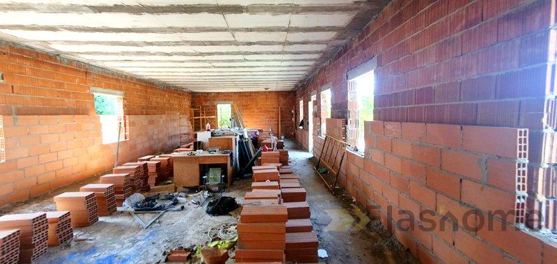 For sale of land in Badajoz