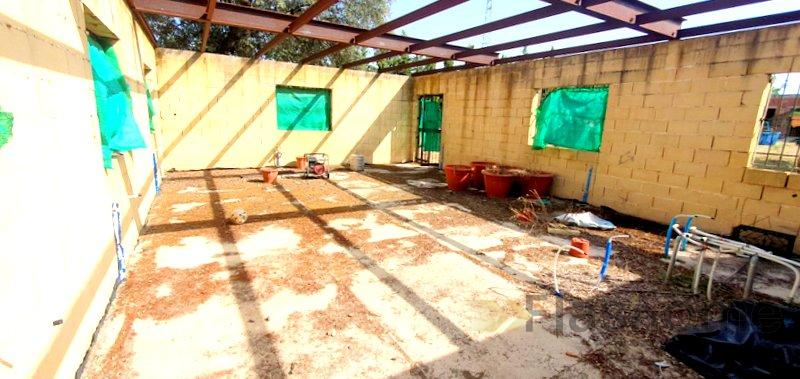 For sale of land in Badajoz