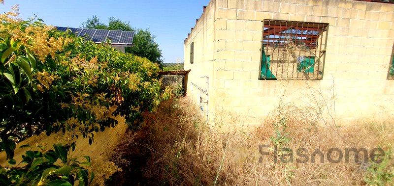 For sale of land in Badajoz