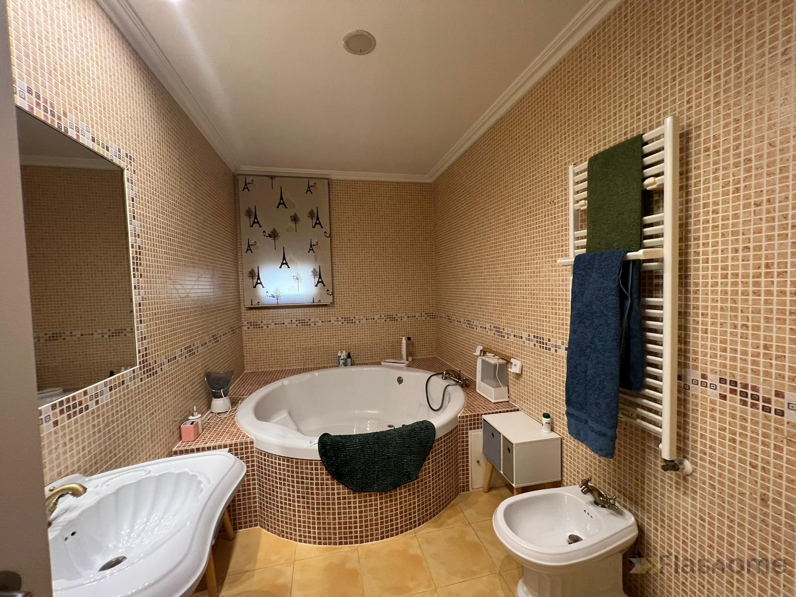 For sale of chalet in Medellín