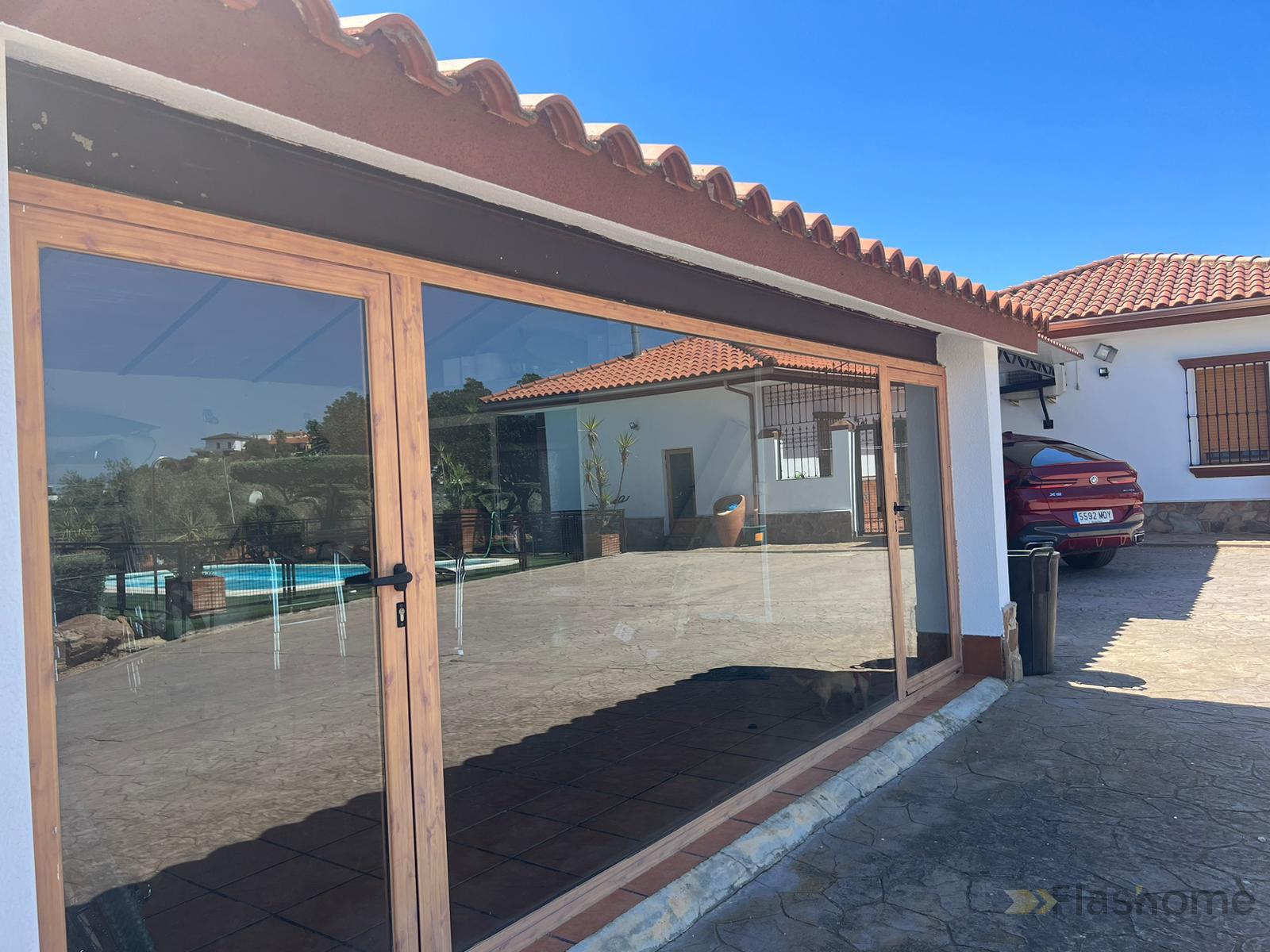 For sale of chalet in Medellín