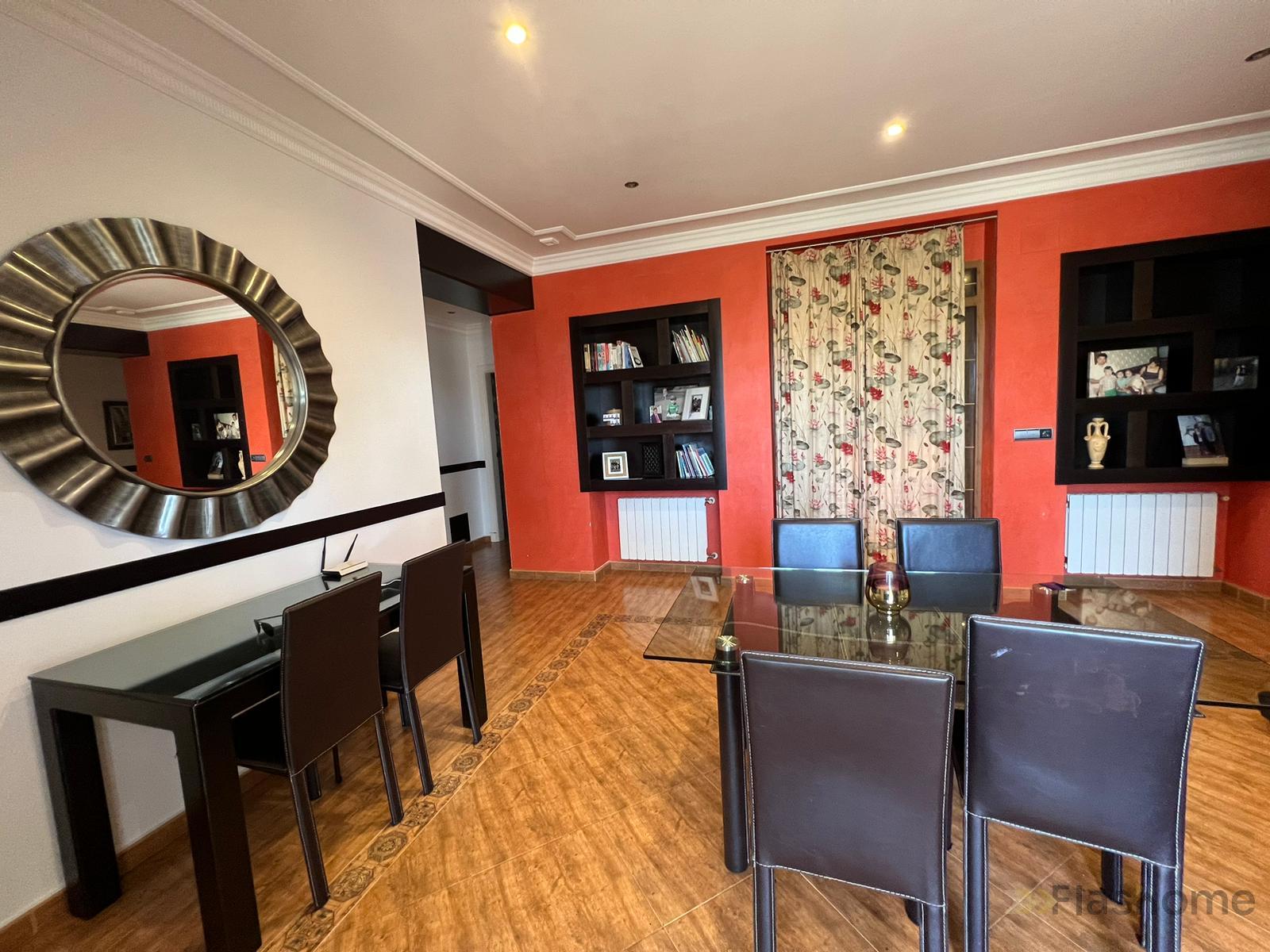 For sale of chalet in Medellín