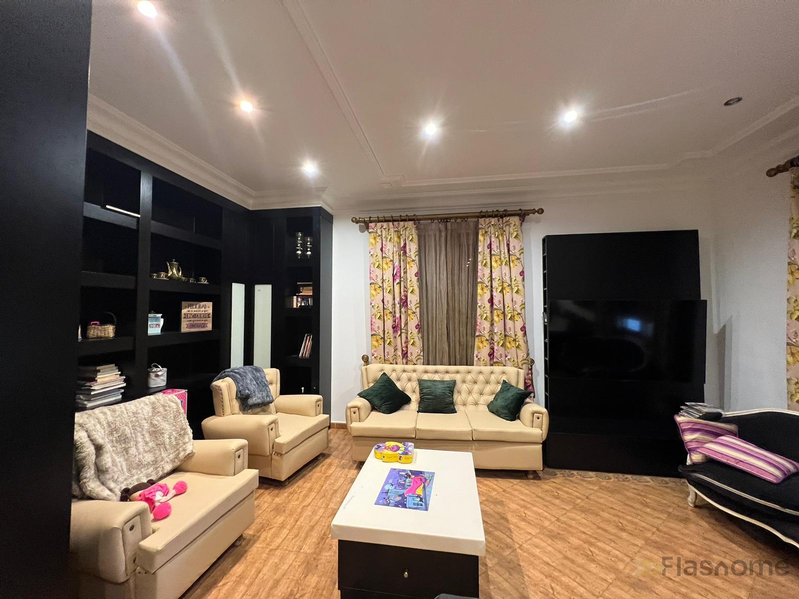 For sale of chalet in Medellín