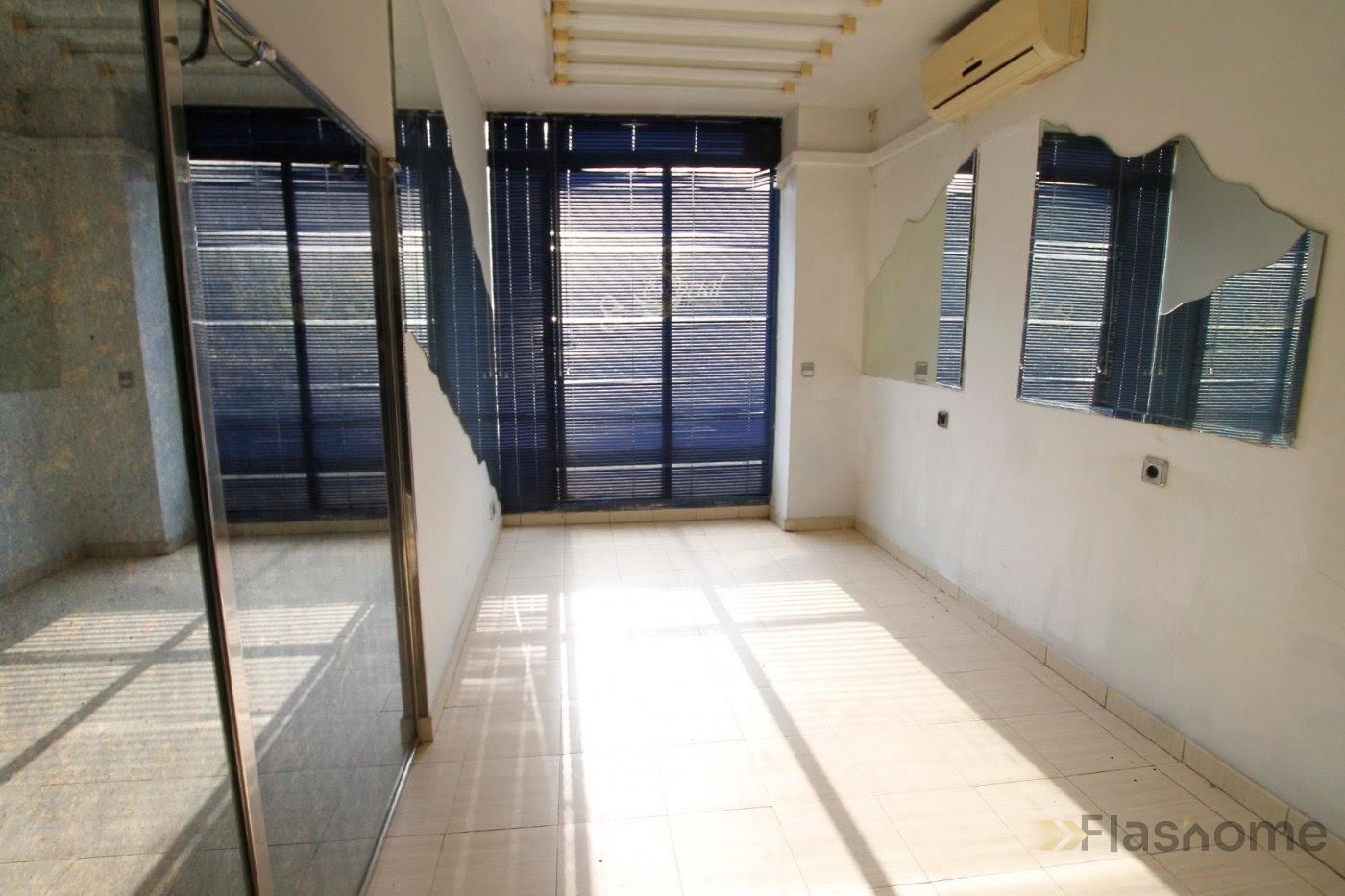 For sale of commercial in Badajoz