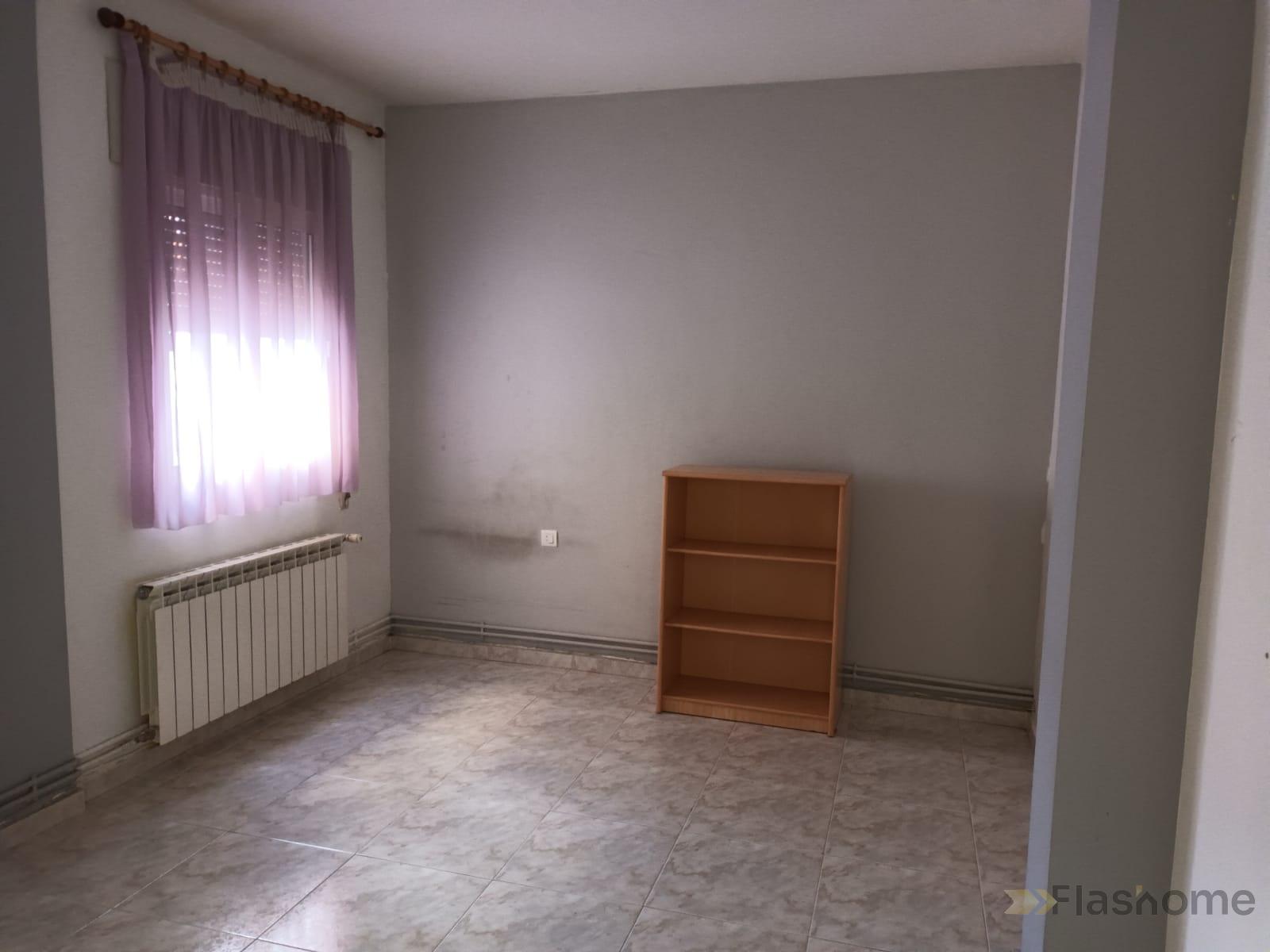 For sale of flat in Villanueva de la Serena