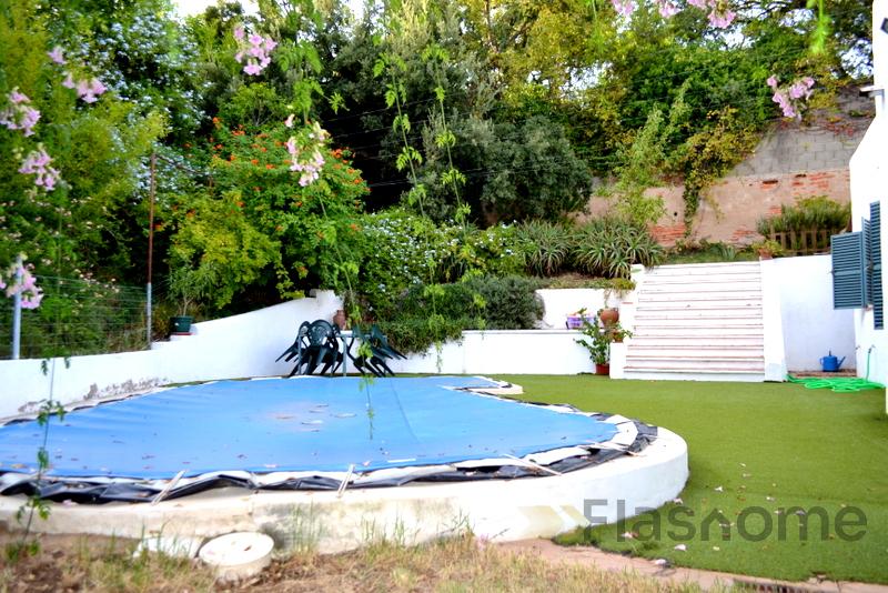 For sale of chalet in Badajoz