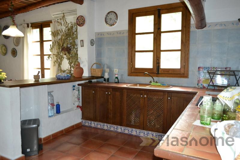 For sale of chalet in Badajoz